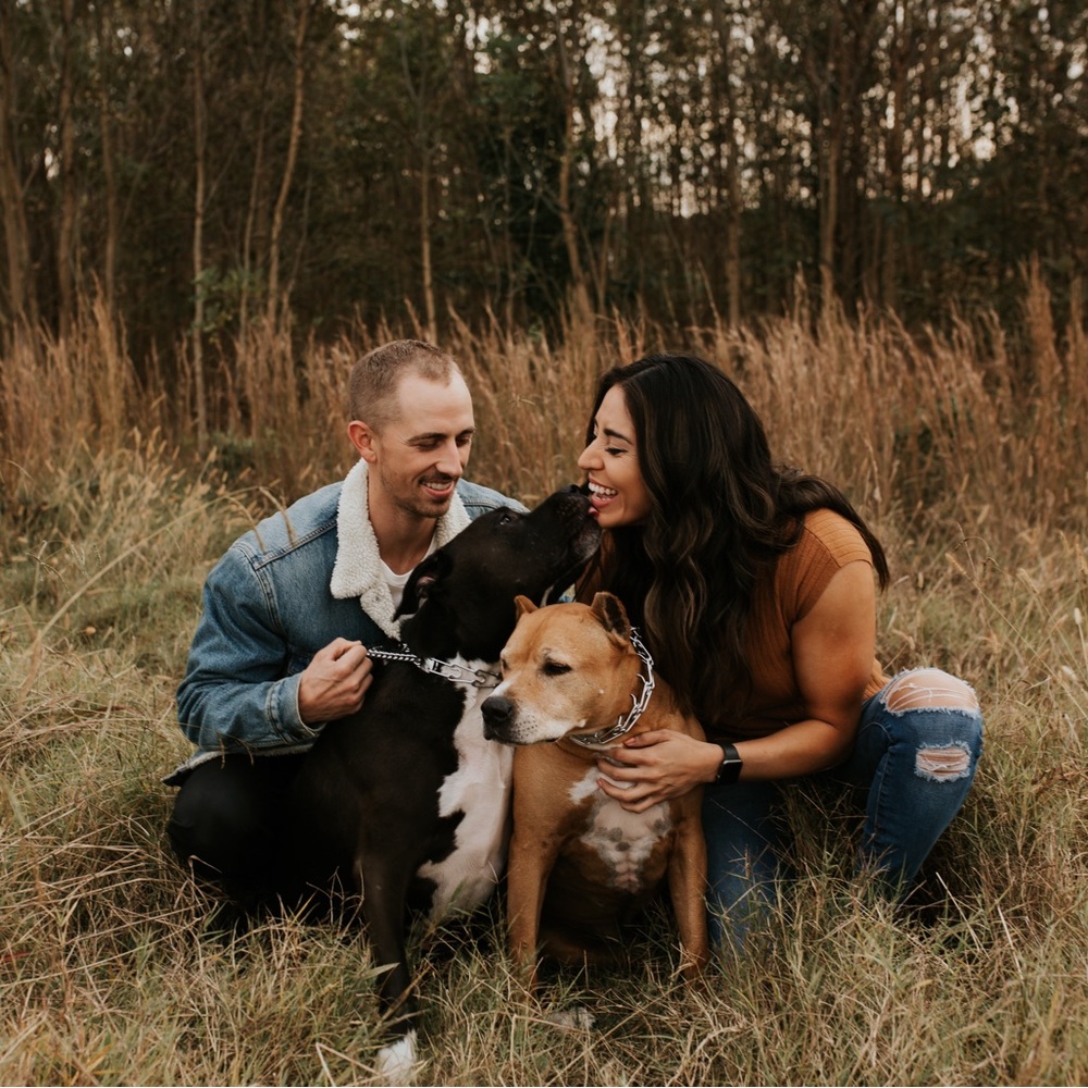 Meet your Poshers, Allie & Jordan